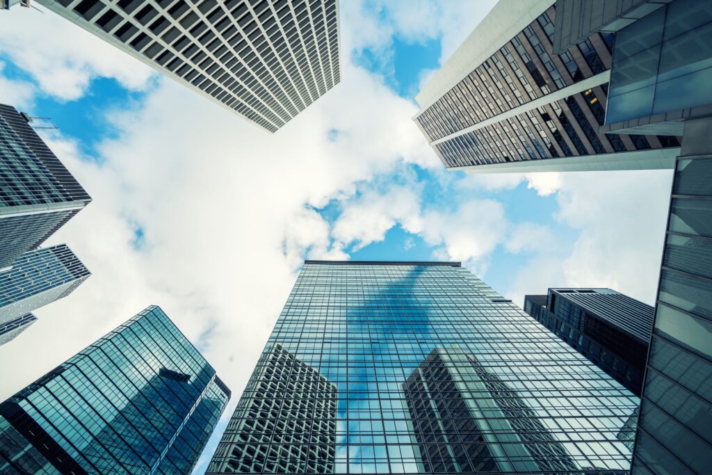 जापान-भारत निवेश हब और प्रौद्योगिकी सहयोग केंद्रों का प्रतिनिधित्व करता मुंबई का क्षितिज