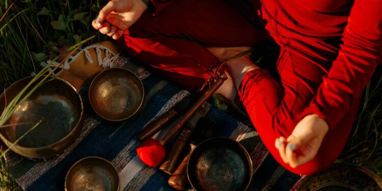6 आयुर्वेदिक सुबह की दिनचर्या जो व्यस्त लोग वास्तव में निभा सकते हैं - INDIAwebzine 6 आयुर्वेदिक सुबह की दिनचर्या जो व्यस्त लोग वास्तव में निभा सकते हैं