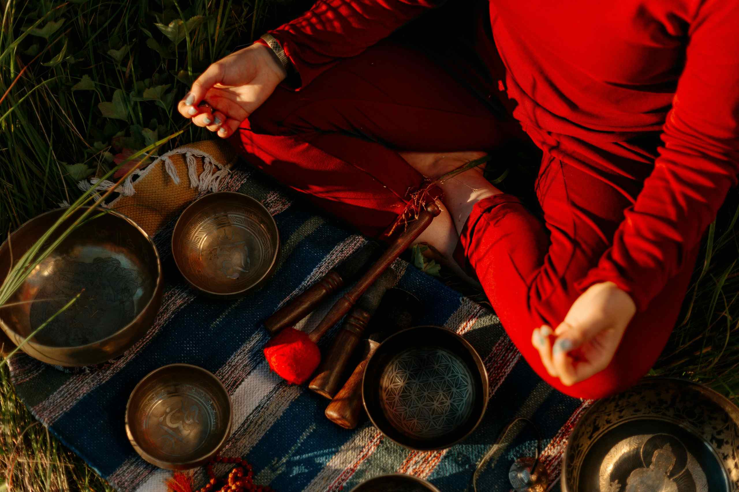 6 rituales matutinos ayurvédicos que las personas ocupadas realmente pueden mantener